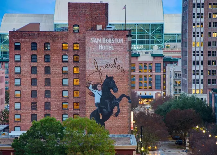 The Sam Houston Hotel, Curio Collection By Hilton