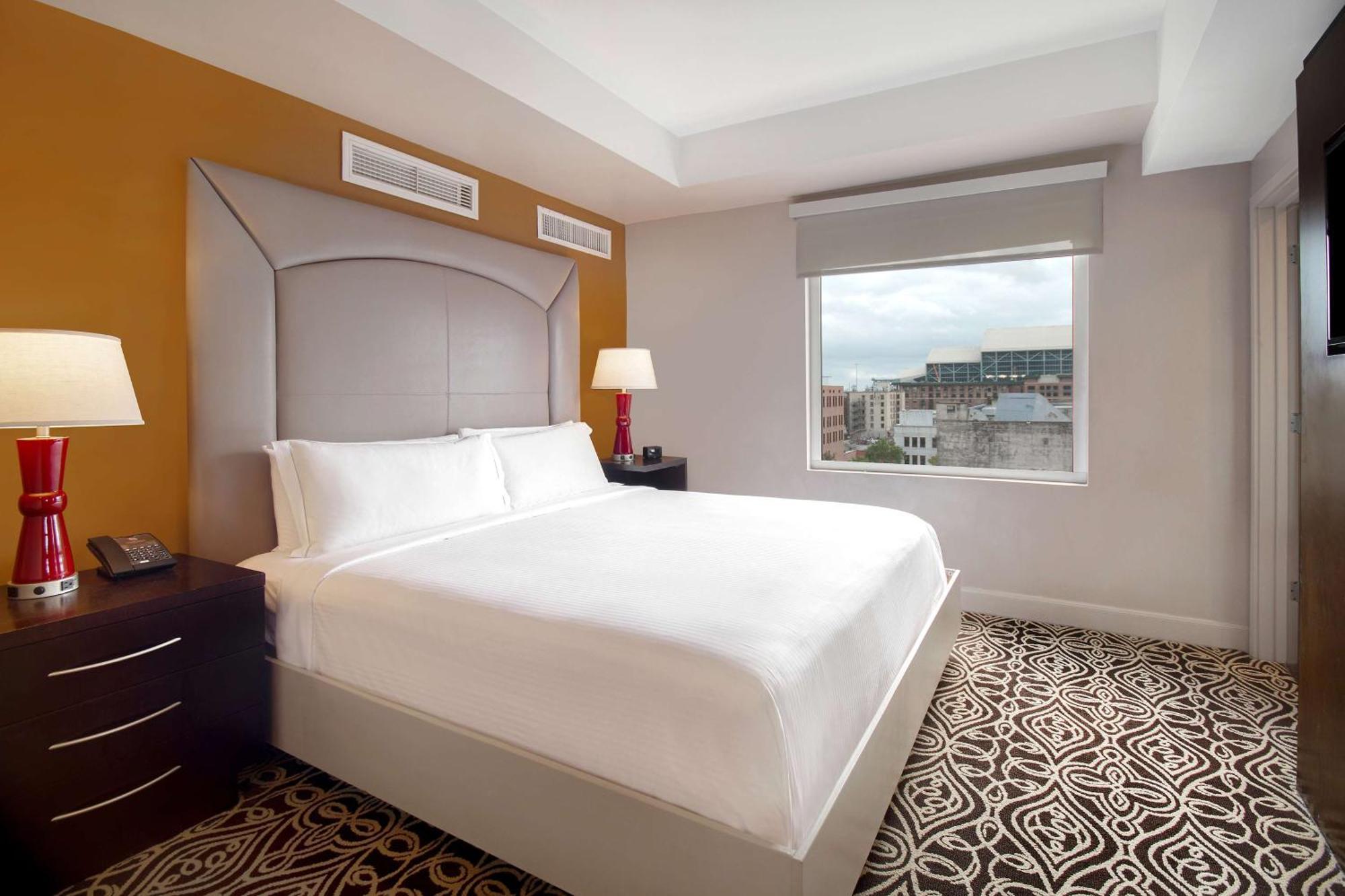 The Sam Hotel, Curio Collection By Hilton Houston